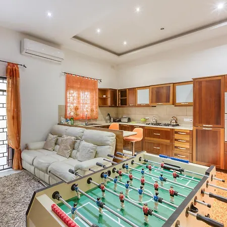 Spacious 4br With Wine Cellar In By 360 Estates Holiday home Zebbug (Southern Region)