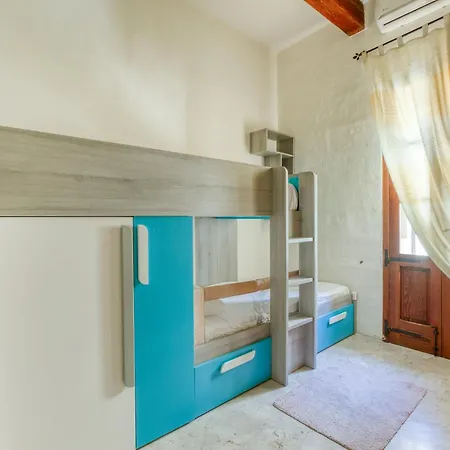 Nyaraló Spacious 4br With Wine Cellar In By 360 Estates
