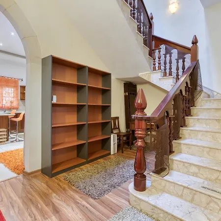 Holiday home Spacious 4br With Wine Cellar In By 360 Estates Zebbug (Southern Region)