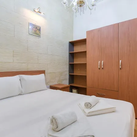 Casa vacanze Spacious 4br With Wine Cellar In By 360 Estates Żebbuġ