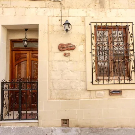 Casa vacanze Spacious 4br With Wine Cellar In By 360 Estates *